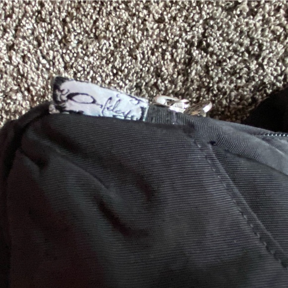 EUC - Woman's Oakley Purse - Black - Picture 7 of 11